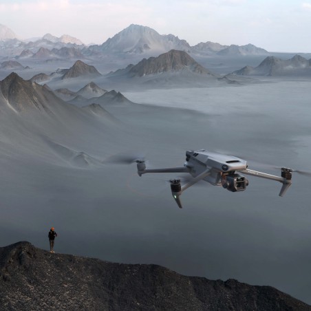 DJI Mavic 3 DJI Mavic 3